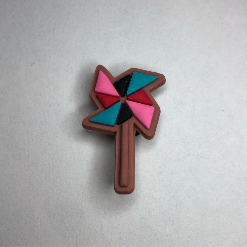 10/$13 Pinwheel Shoes Charm Jibbitz